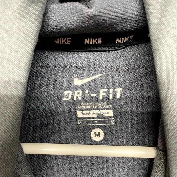Nike Dri-Fit Hoodie Mens Medium Black Stretch Logo Pockets Short Sleeve Pullover - Picture 4 of 9